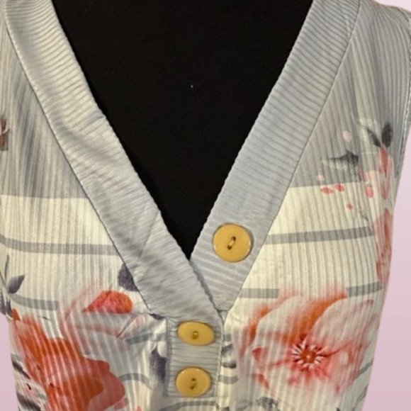 Grey Floral Top - Picture 5 of 11